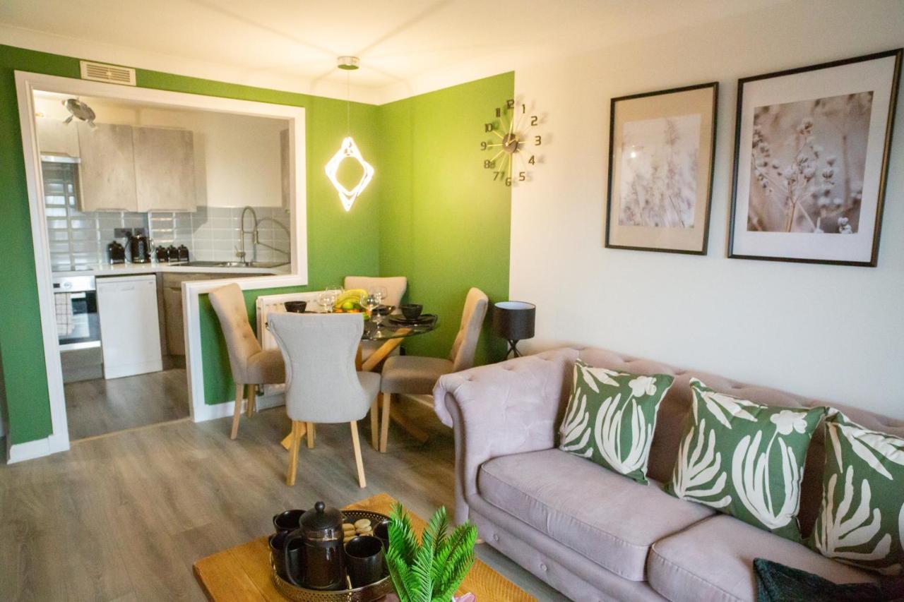 The Marine - Balcony - Beach View - Coorie Doon Stays Ayr Exteriör bild